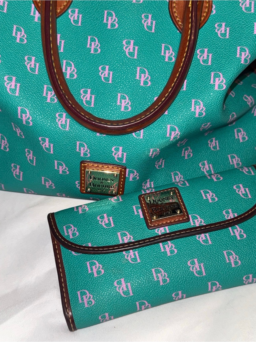 Dooney & Bourke Tote and Wallet Set
